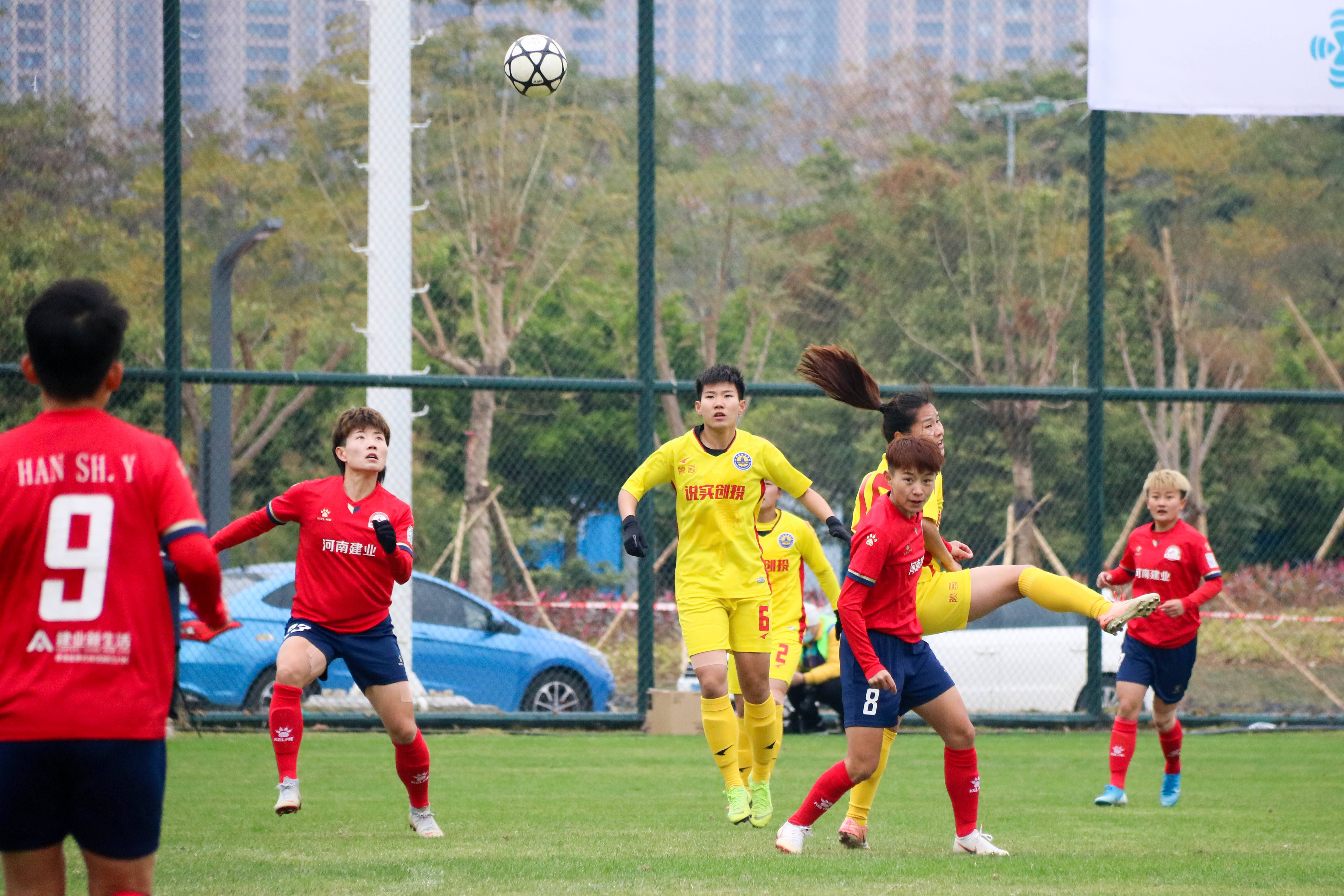 刚果女足阵型稳健，控制比赛节奏的简单介绍