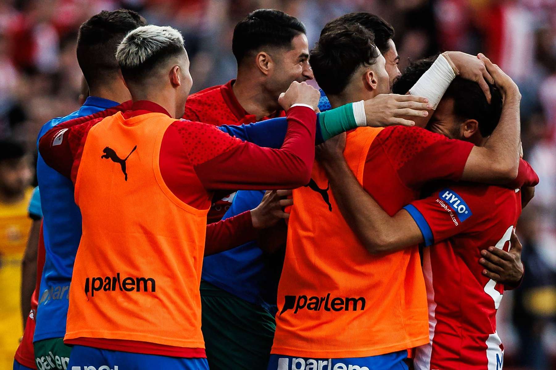 od体育投注-赫罗纳备战欧洲战役，全队备战一丝不苟