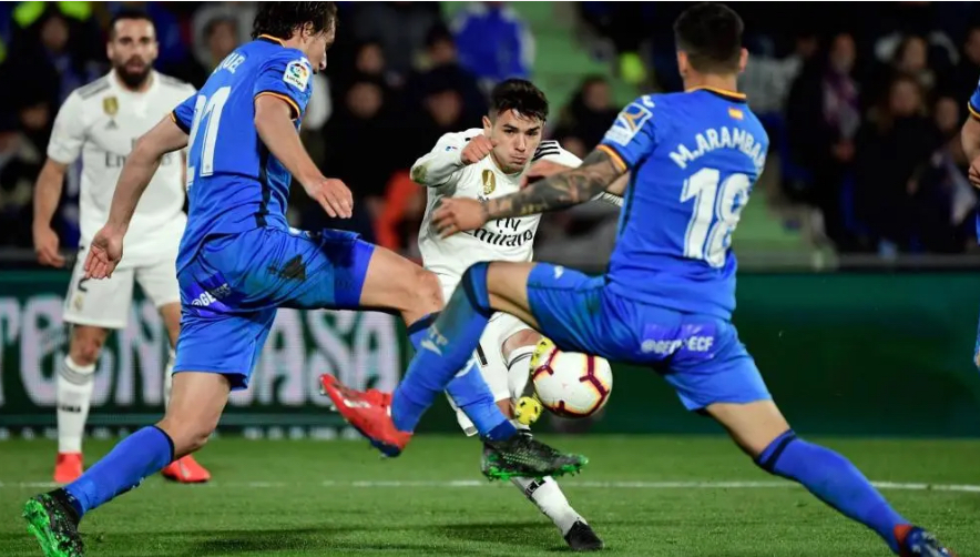 皇家社会对阵格拉纳达，强势夺冠